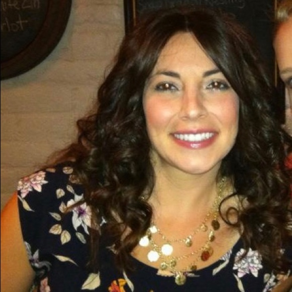 Meet your Posher, Jennifer